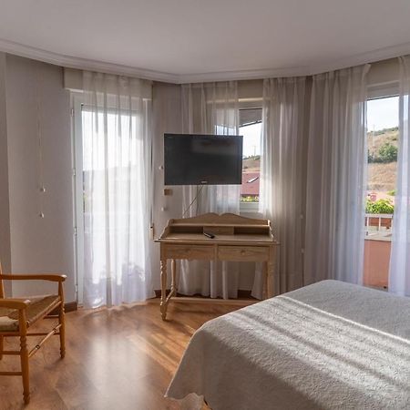 Hotel Rio Cea Puente Almuhey Eksteriør billede