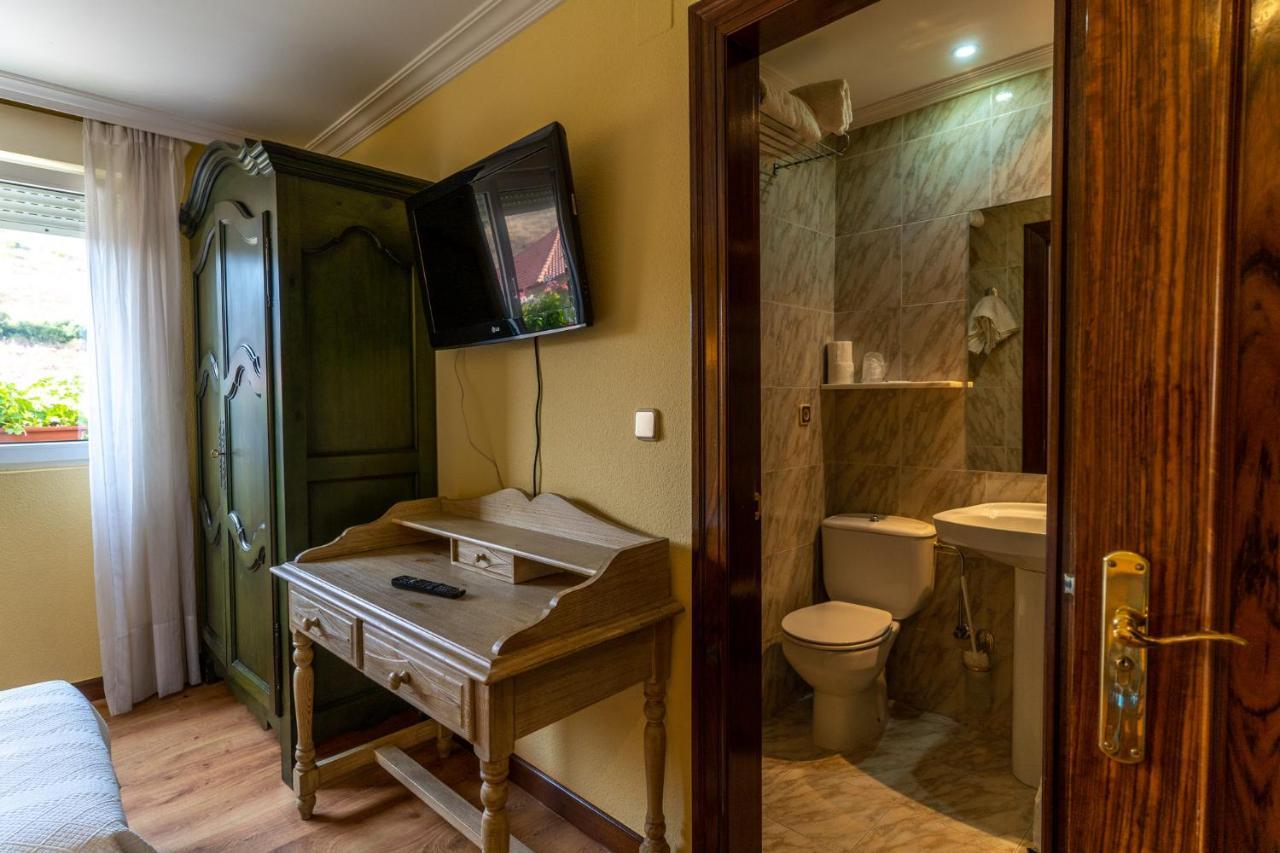 Hotel Rio Cea Puente Almuhey Eksteriør billede