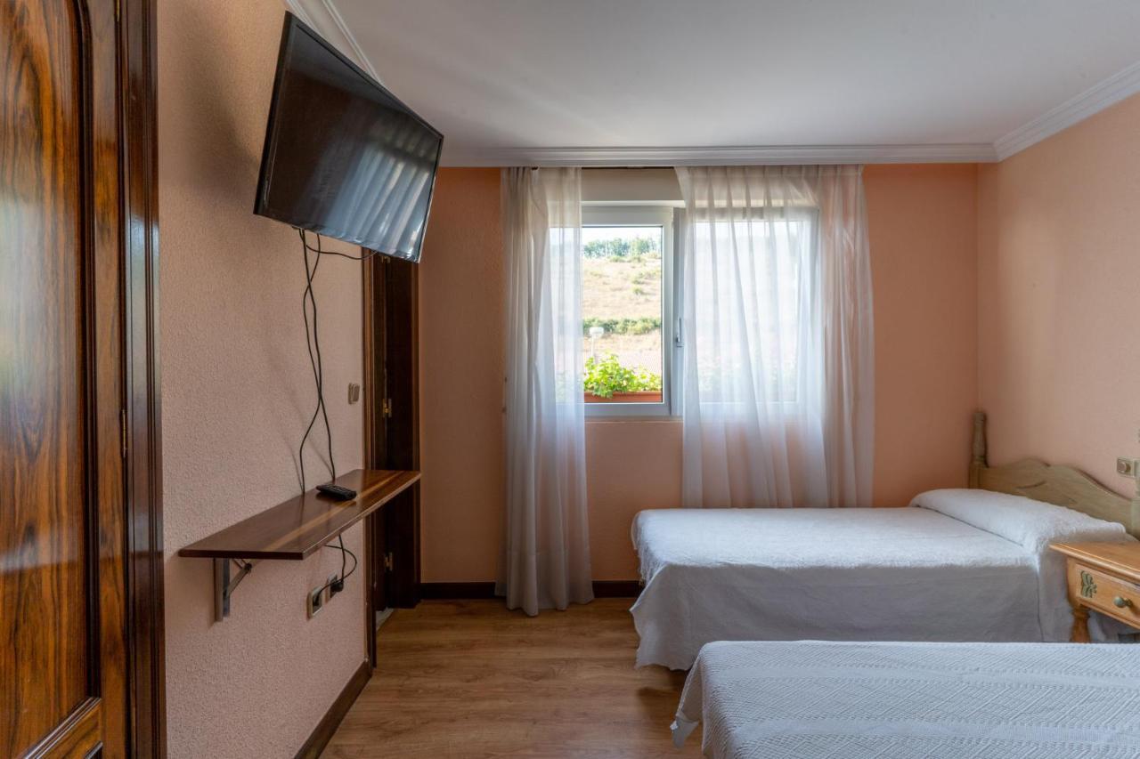 Hotel Rio Cea Puente Almuhey Eksteriør billede